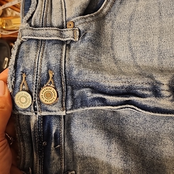 KanCan denim shorts - Sz 31 - Picture 4 of 7